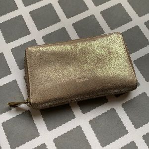Fossil wallet